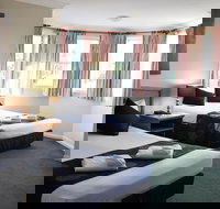 Meadowbrook Hotel - Hervey Bay Accommodation