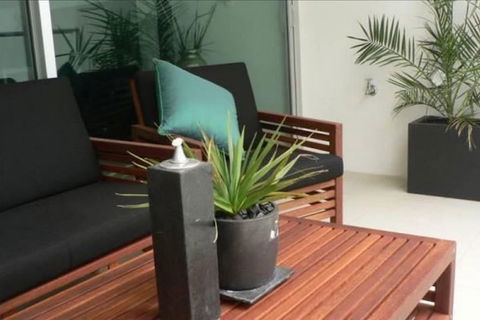 Breeze Beachfront Apartments - Hervey Bay Accommodation 4