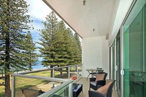 Breeze Beachfront Apartments - Hervey Bay Accommodation 5