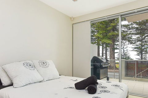 Breeze Beachfront Apartments - Hervey Bay Accommodation 7