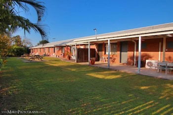Morayfield Tavern & Motel - Hervey Bay Accommodation 0