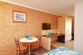Morayfield Tavern & Motel - Hervey Bay Accommodation 3