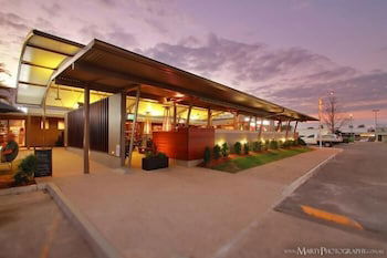 Morayfield Tavern & Motel - Hervey Bay Accommodation 1