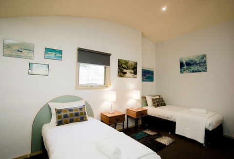 PierView Apartments - Hervey Bay Accommodation 3