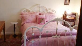 Albury Cottages - Hervey Bay Accommodation 4