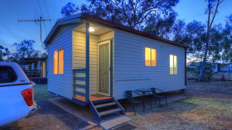 Cobar Caravan Park - Hervey Bay Accommodation 2