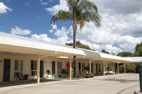 The Jolly Swagman Motor Inn - Hervey Bay Accommodation 5