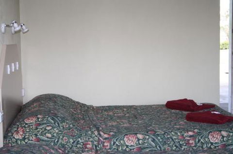 Tenterfield Motor Inn - Hervey Bay Accommodation 4