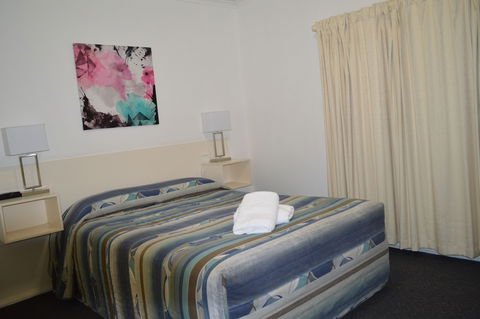 The Cottage Motor Inn Albury - Hervey Bay Accommodation 6