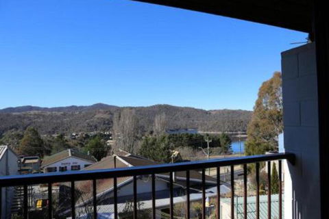Balaton 4 - Hervey Bay Accommodation 0