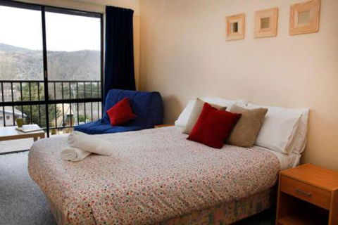Balaton 4 - Hervey Bay Accommodation 3