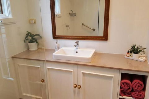 Arendon Cottage - Hervey Bay Accommodation 5