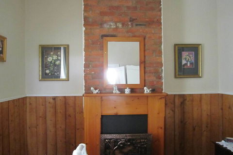 Arendon Cottage - Hervey Bay Accommodation 7