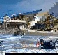 Snowy Gums Chalet - Hervey Bay Accommodation