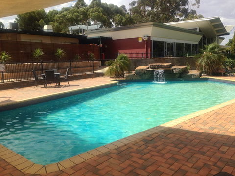 Renmark Resort - Hervey Bay Accommodation 2