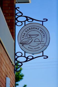 Tea Gardens Hotel - Hervey Bay Accommodation 0