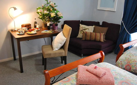 Cutmore Cottages Meurants Manor - Hervey Bay Accommodation 2