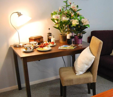 Cutmore Cottages Meurants Manor - Hervey Bay Accommodation 5