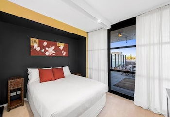 Accommodate Canberra - Dockside - Hervey Bay Accommodation 3