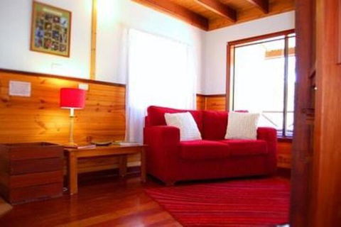 Beyonderup Falls Adult Retreat - Tourism Hervey Bay 4