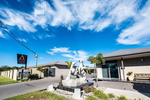Athena Studio Units - Tourism Hervey Bay 2