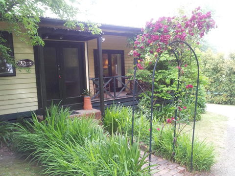 Leafield Cottages - Hervey Bay Accommodation 2