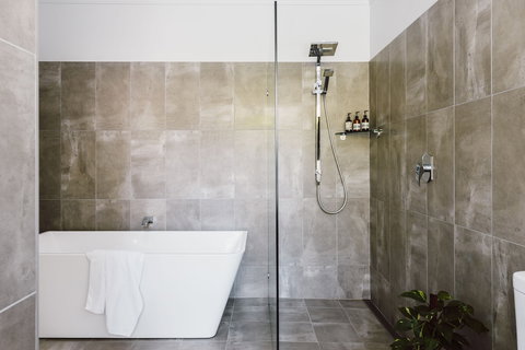 Beechmont Garden Retreat - Hervey Bay Accommodation 0