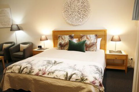 Motel On A'beckett - Hervey Bay Accommodation 0