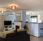Salty Air Apartments Kingscote Kangaroo Island - Hervey Bay Accommodation
