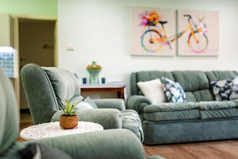 Alarks Nest - Tourism Hervey Bay 7