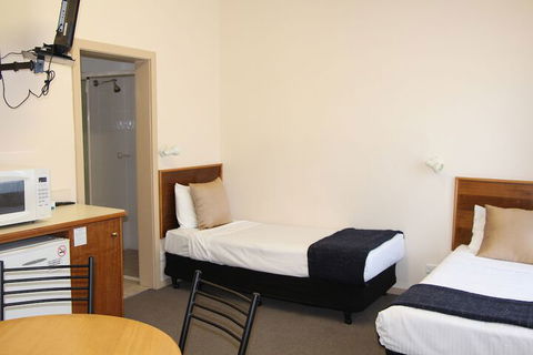 Pioneer Way Motel - Hervey Bay Accommodation 7
