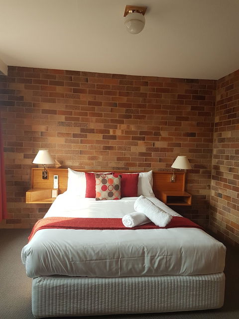 All Seasons Motel Armidale - Hervey Bay Accommodation 1