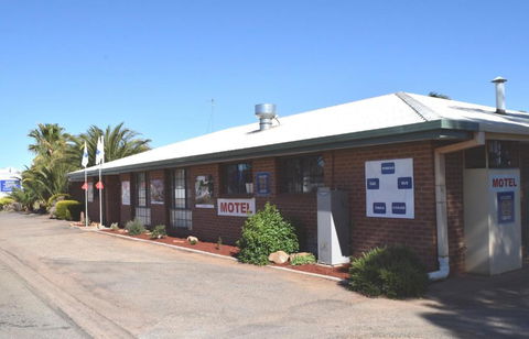 Roundhouse Motel - Tourism Hervey Bay 2