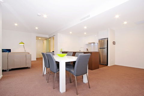 Accommodate Canberra - IQ - Braddon - Tourism Hervey Bay 6