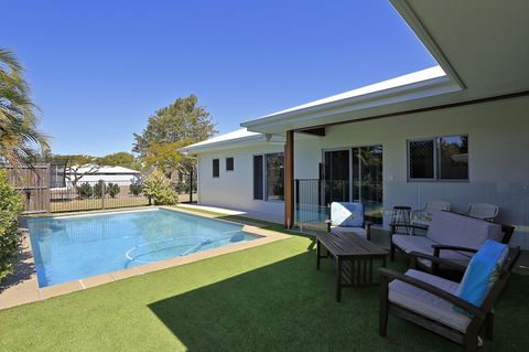 12th Tee Bed And Breakfast - Hervey Bay Accommodation 1