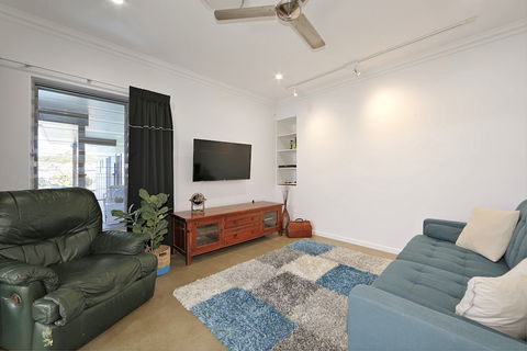 12th Tee Bed And Breakfast - Hervey Bay Accommodation 4