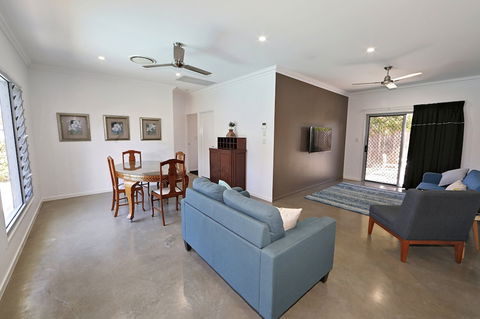 12th Tee Bed And Breakfast - Hervey Bay Accommodation 5