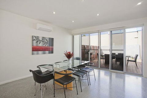 Anglesea River Apartments - Hervey Bay Accommodation 5