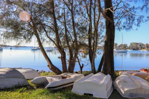 Lakefront Simplicity - Tourism Hervey Bay 1