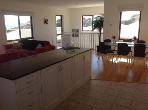 Townhouse Chapel Street - Hervey Bay Accommodation 3