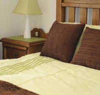 Robin Hill Retreat - Hervey Bay Accommodation