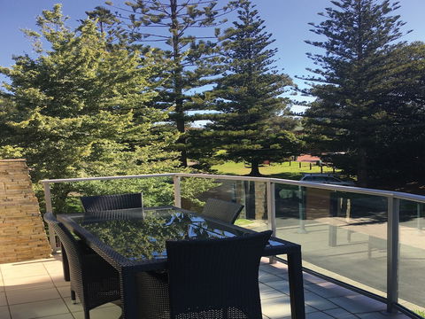 507 At The Waves - Hervey Bay Accommodation 6