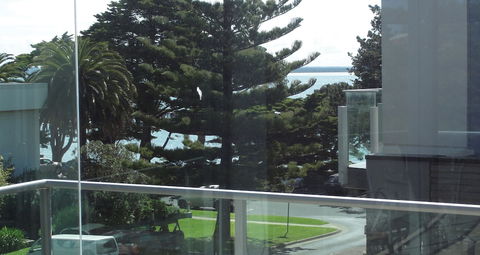 507 At The Waves - Hervey Bay Accommodation 4
