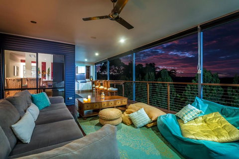 The Mountain View Retreat - Hervey Bay Accommodation 4