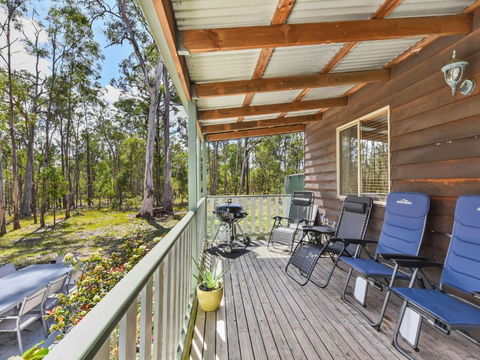 Kangaroo Cottage Cute Accom In Bushland Setting - Hervey Bay Accommodation 2