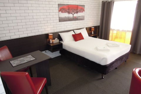 Jackaroo Apartments - Tourism Hervey Bay 0