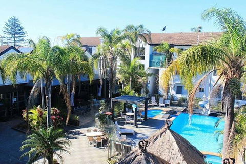 Ocean Side Hawks Nest - Hervey Bay Accommodation 1