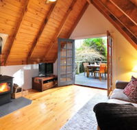 Santosa Cottage - Tourism Hervey Bay