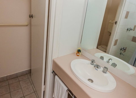 Moruya Waterfront Hotel Motel - Hervey Bay Accommodation 3