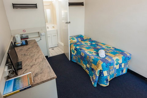 Moruya Waterfront Hotel Motel - Hervey Bay Accommodation 2